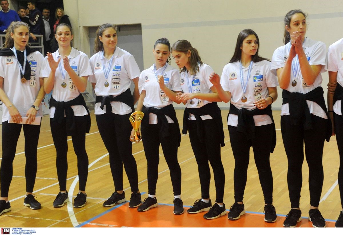 aom neanides final4-2